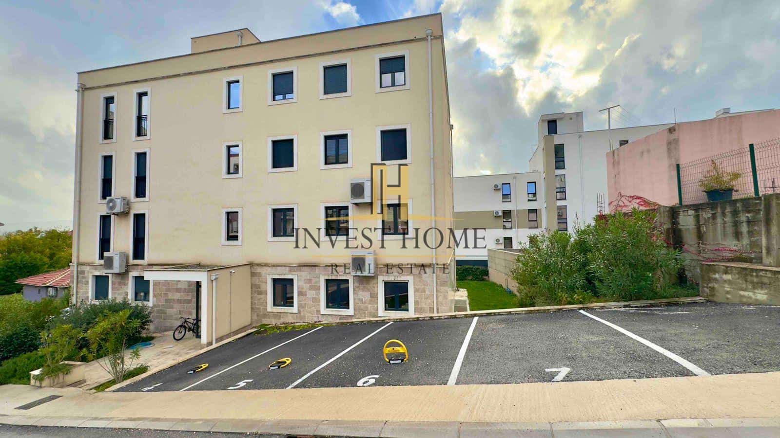 Trosoban stan, Kava, 76m2