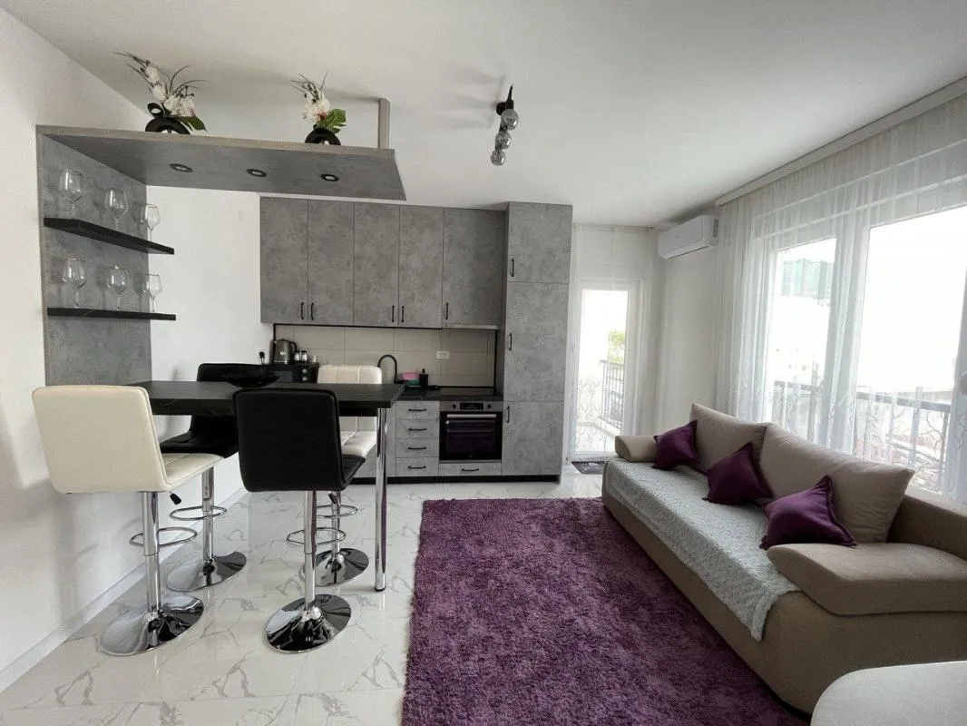 Apartment in Denovici, 36 m²