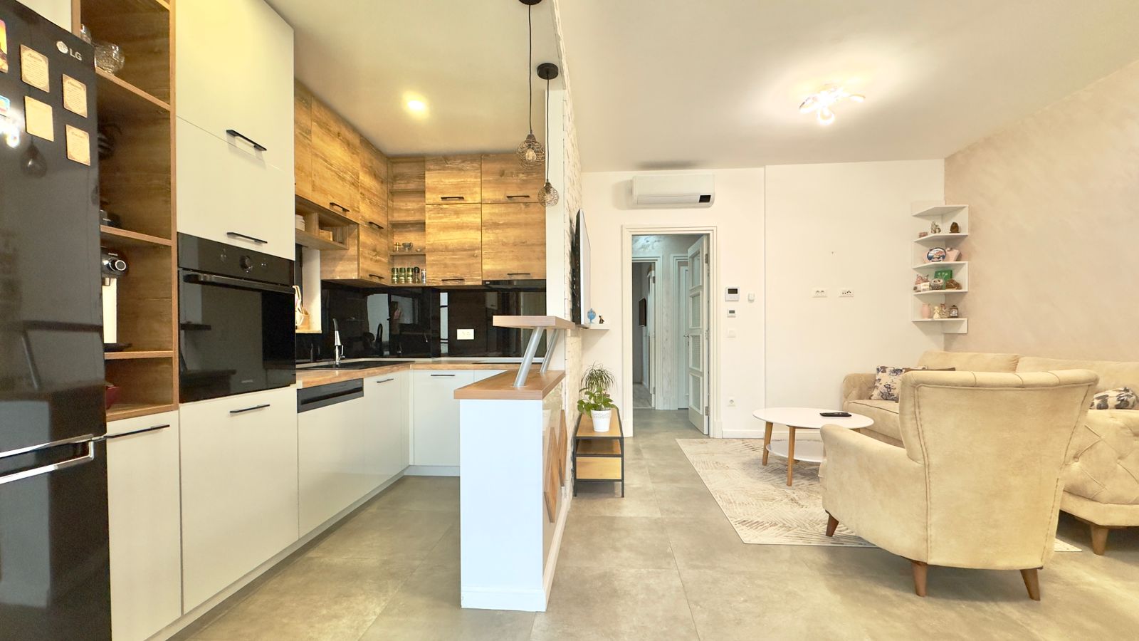 Apartment For Sale, Kava