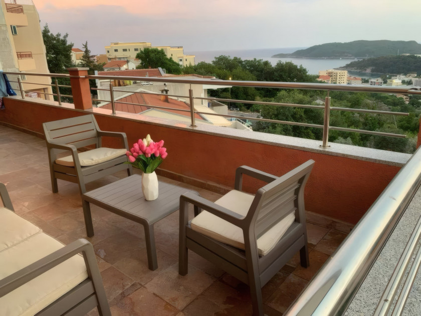 2-BR Apartment | Pets OK | Bečići Ivanovići