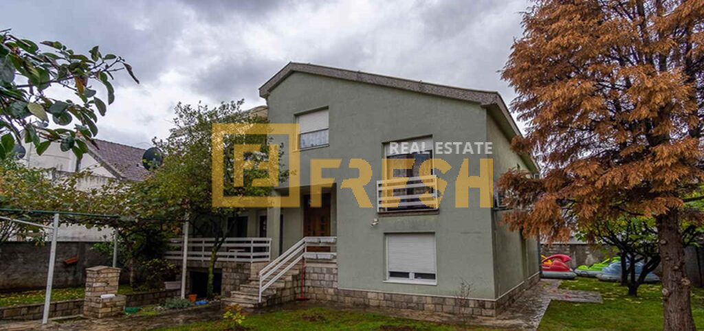 Kuća, 250m2, na placu od 600m2, Stari Aerodrom, Izdavanje