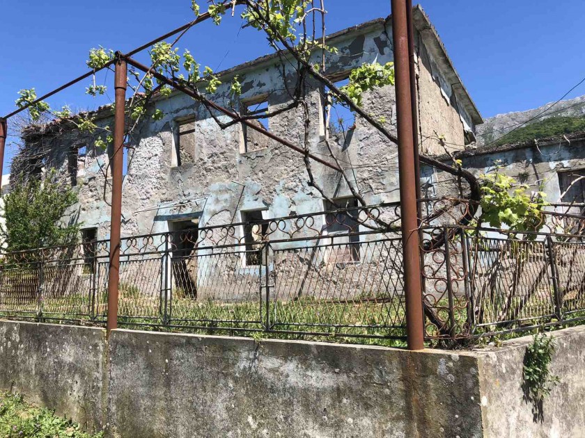 Prodajem Građevinsko Zemljište, Bar