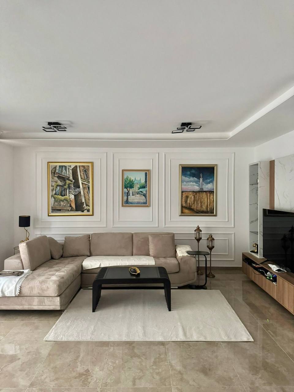 Iznajmljujem Kuću, Budva