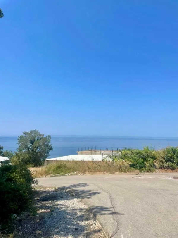Land plot in Rezevici, 1285 m²