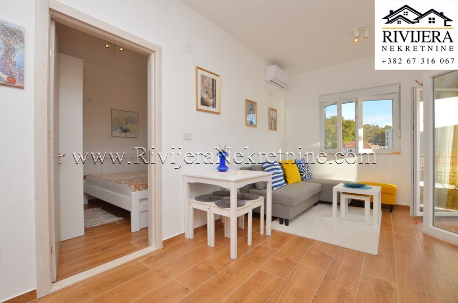 One-bedroom furnished apartment with sea view Kumbor Herceg Novi