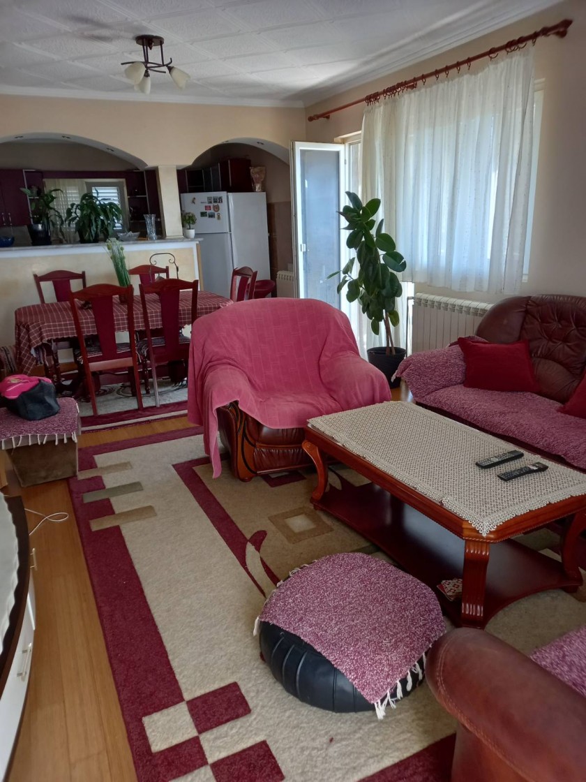 Apartment for rent, Gradiosnica