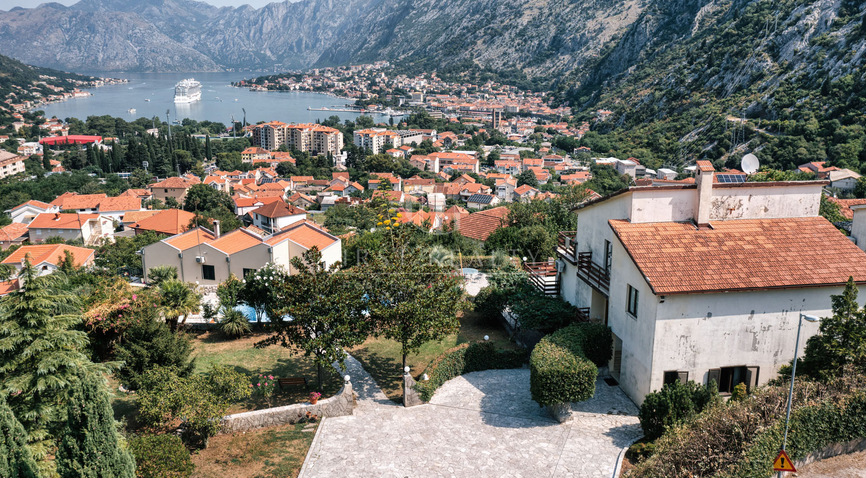 House with pool with stunning views of the Bay of Kotor