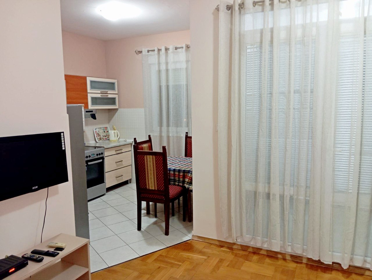 Prodajem Stan-Apartman, Bar Centar