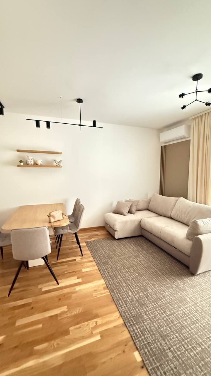 Prodajem Stan-Apartman, Bečići