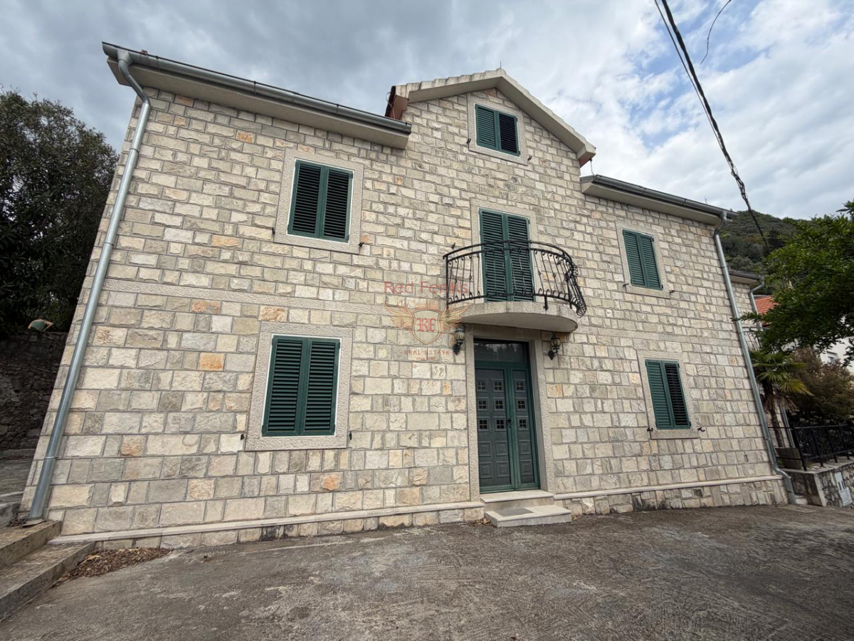 House for Sale, Tivat — €1,000,000
