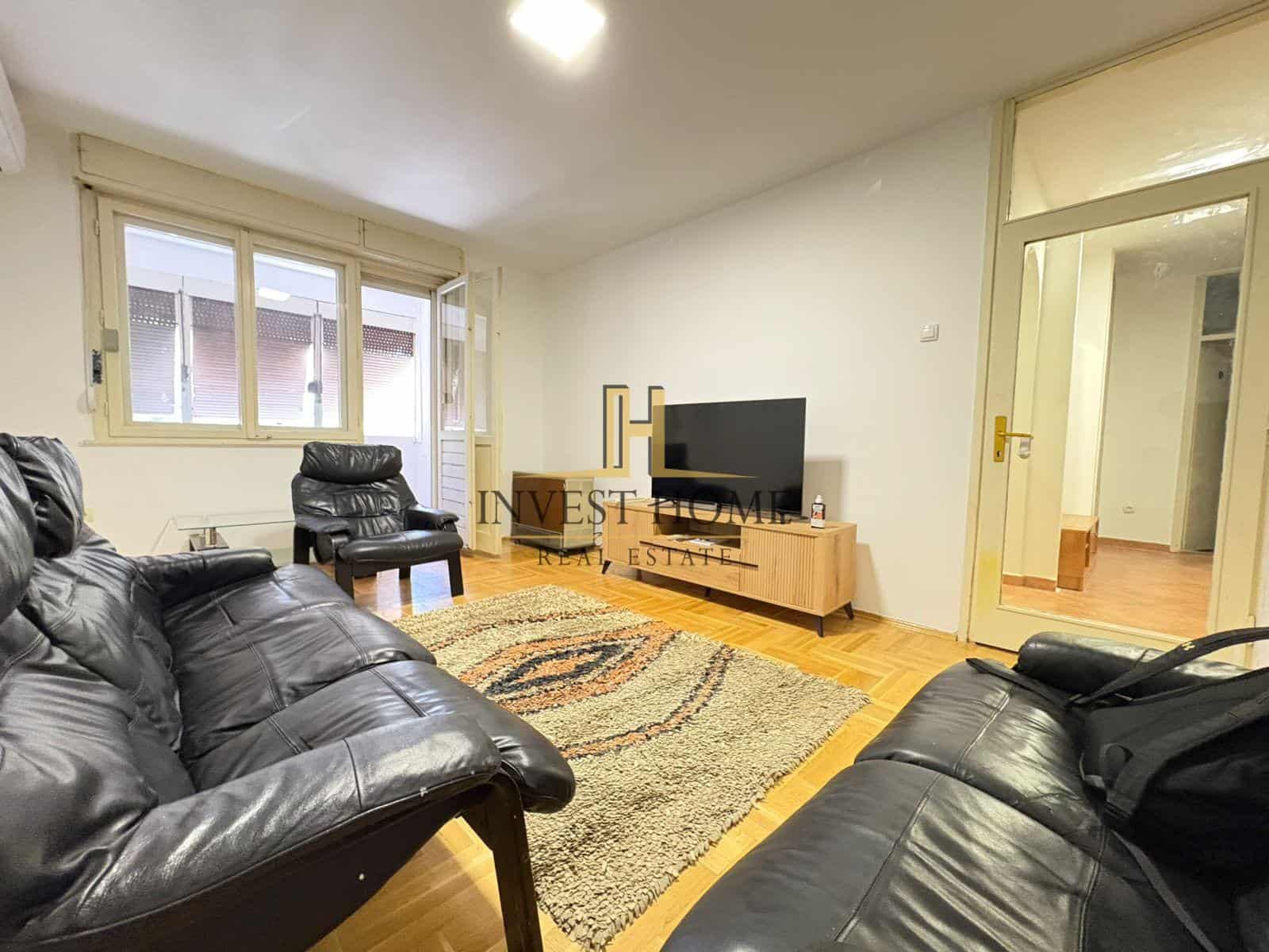 Jednosoban stan, Preko Morače, 56m2