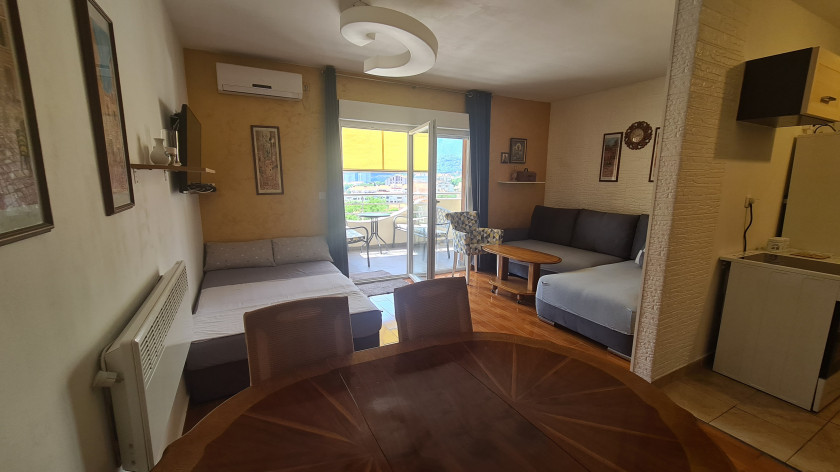 Iznajmljujem stan Podkošljun