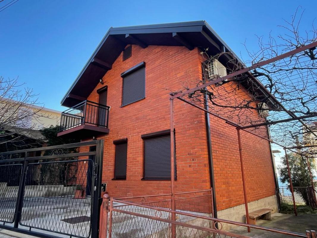 Дом в Sutomore, 90 m²