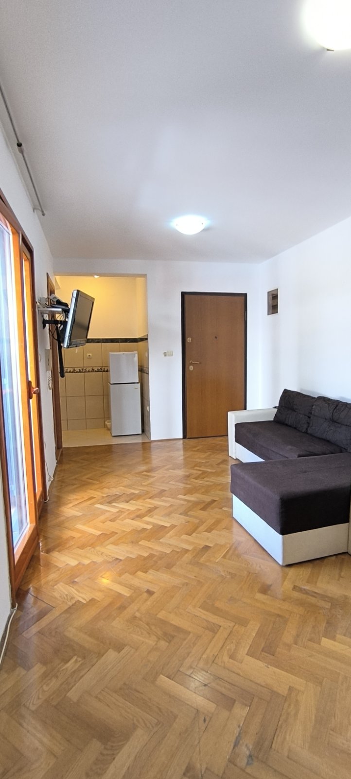 Prodajem Stan-Apartman, Budva