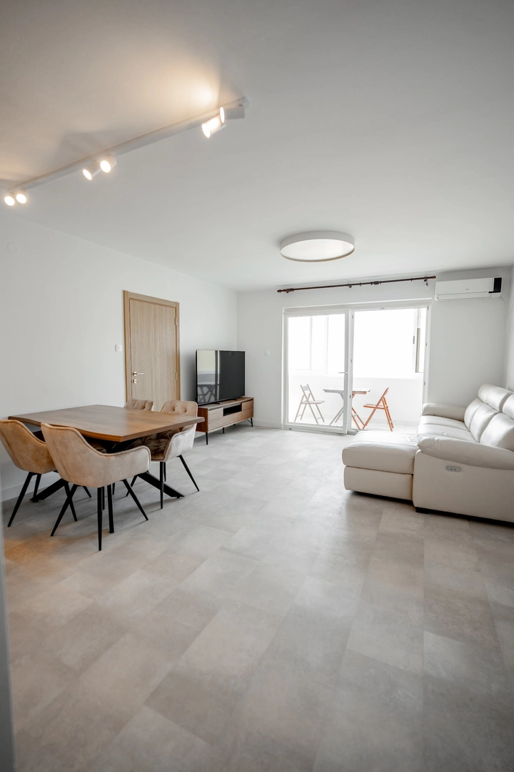 Apartment for Sale, Budva Okolina — €174,000