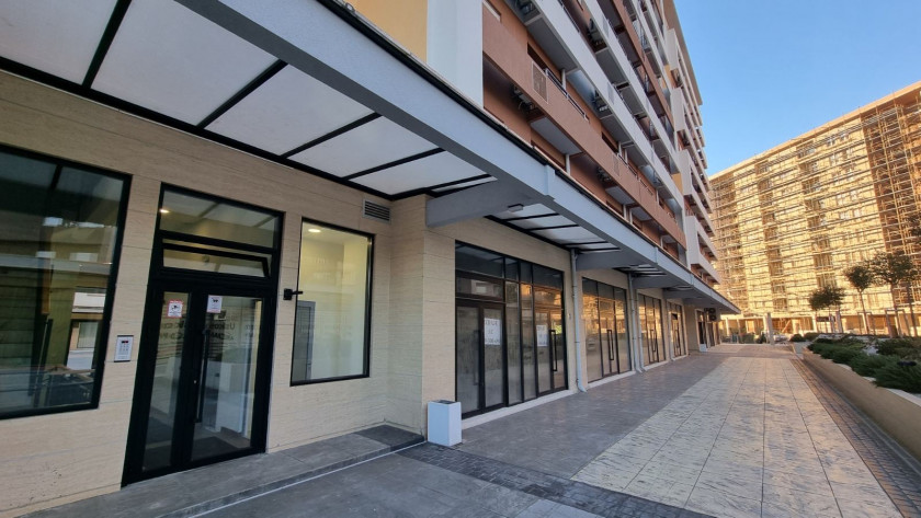Iznajmljujem Poslovni Prostor, Central Point