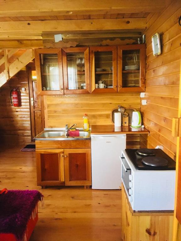 Apartment ID: 4593 Two Bedroom Log Cabin Coric 5 - Mojkovac - Podbisce