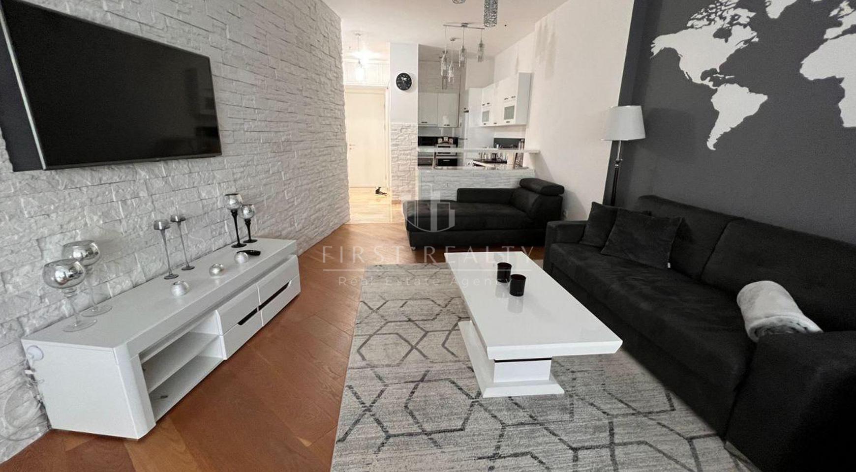 Two bedroom apartment in Tre Canne complex