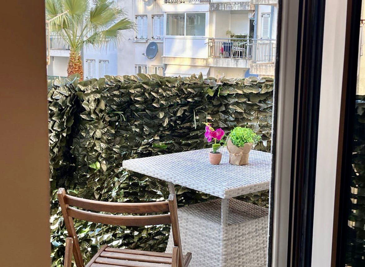 Apartment For Sale, Centar