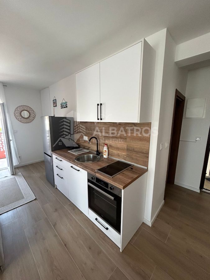 Prodajem Stan-Apartman, Utjeha