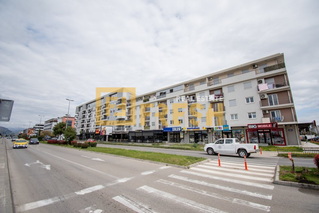 Poslovni prostor, 110m2, Stari Aerodrom, Izdavanje