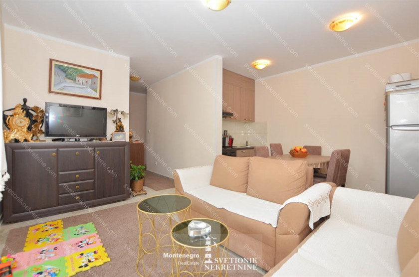 Prodajem Stan-Apartman, Igalo