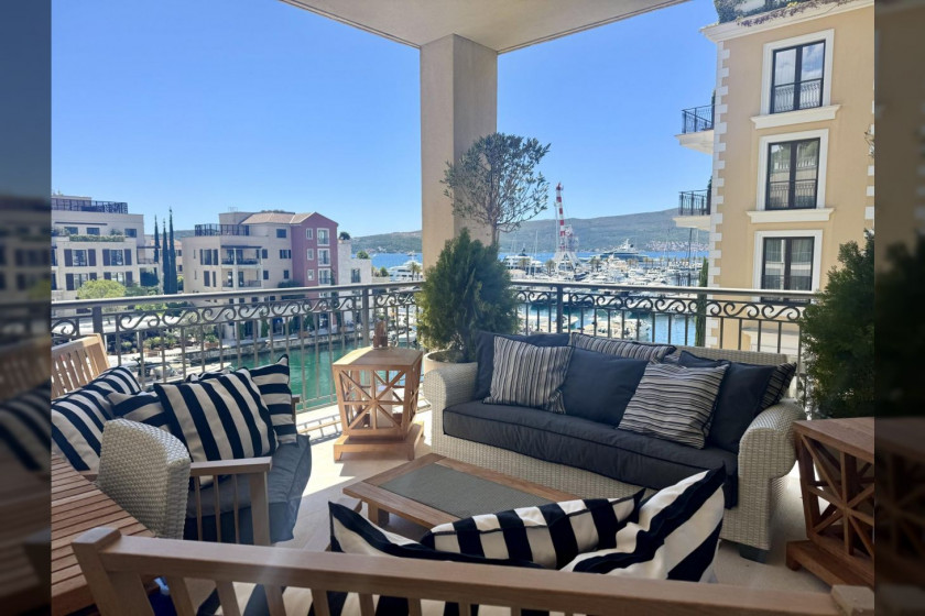 Porto Montenegro -- 3-soban stan 223m2 s kaminom
