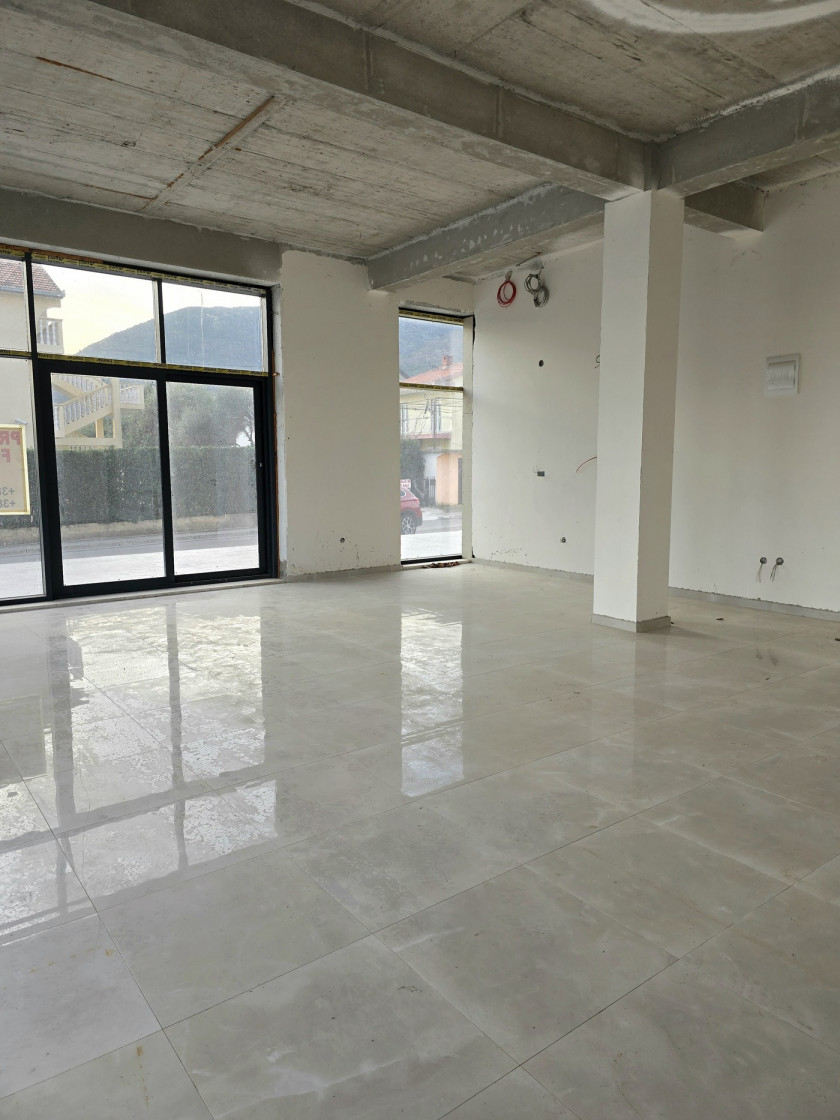 Commercial Property For Sale, Bijela