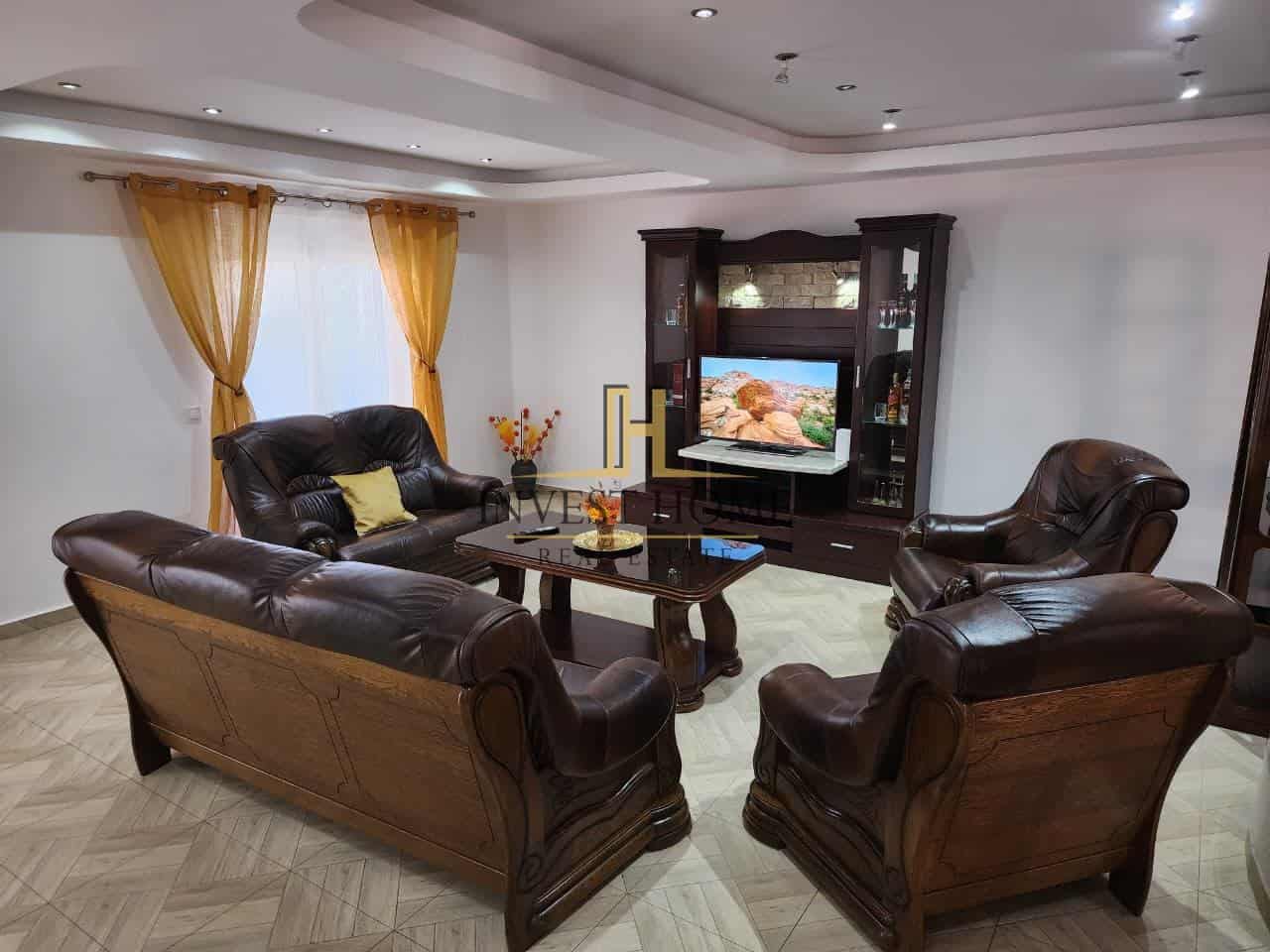 Trosoban duplex stan, Centar, 160m2