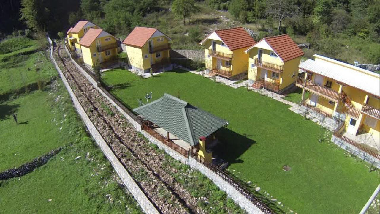 Коммерческая недвижимость в Cetine, 420 m²