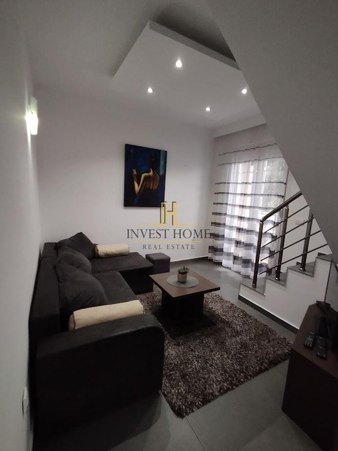 Dvosoban duplex stan, Centar, 77m2