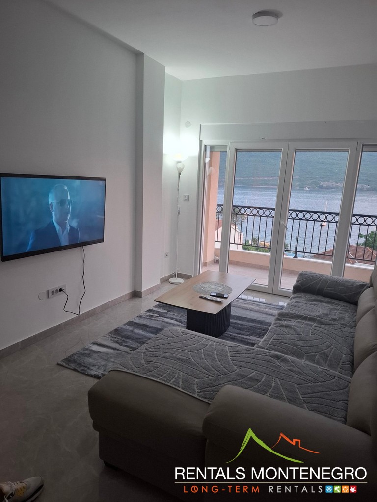 Iznajmljujem Stan-Apartman, Kumbor