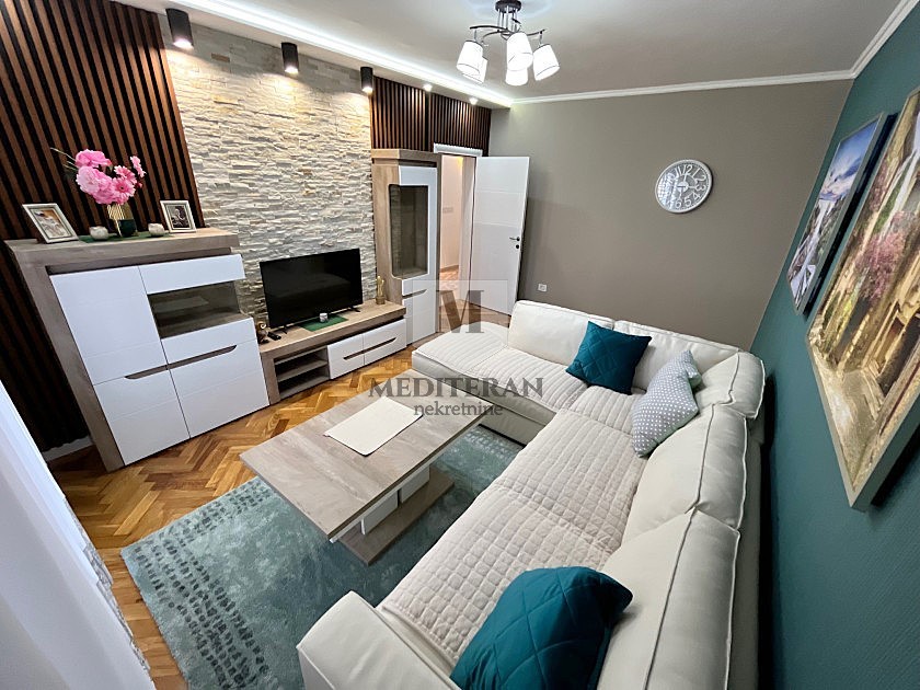 Prodajem Stan-Apartman, Igalo