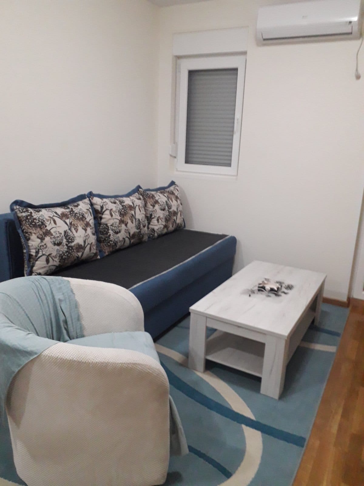 One-Bedroom Apartment for Rent – Stari Aerodrom, 42 m²