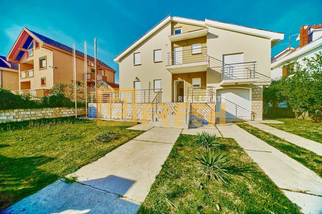 Lux kuća, 400m2, Stari Aerodrom, Izdavanje