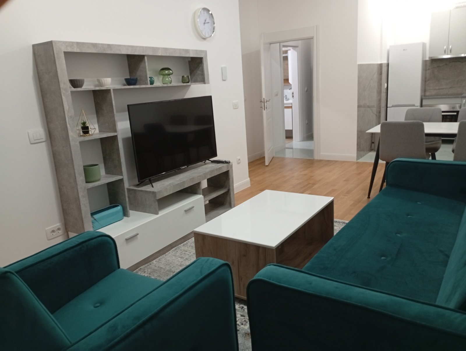Apartment For Rent, Bar Centar