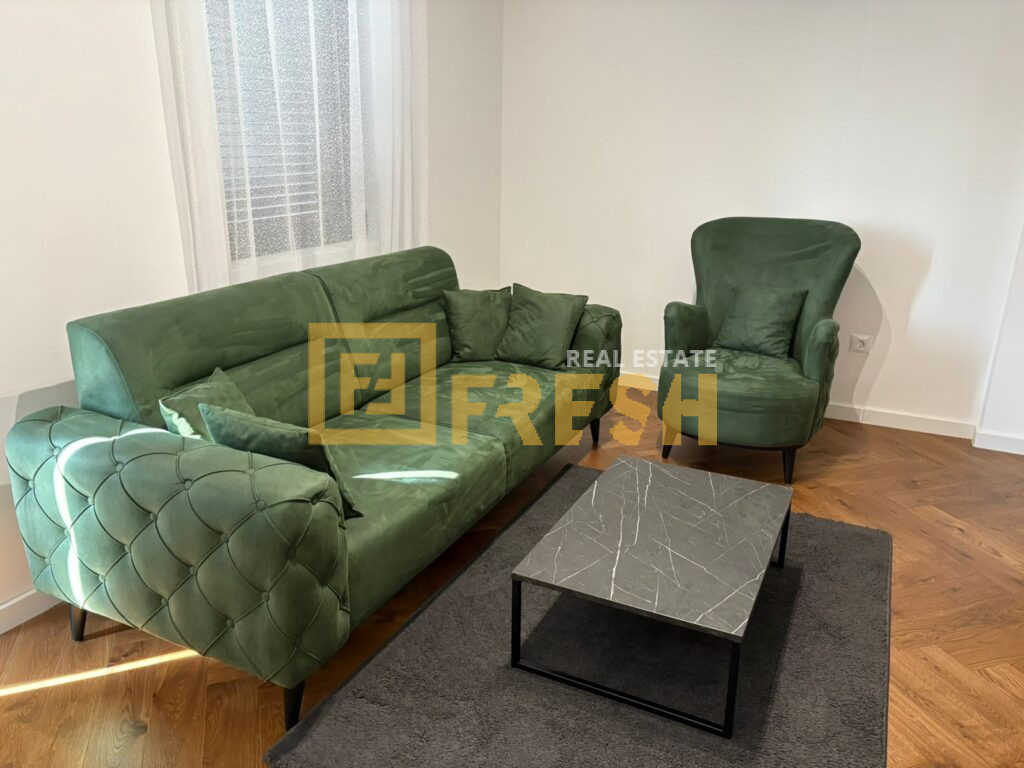 Jednosoban namješten stan, 69m2, Tivat, Prodaja