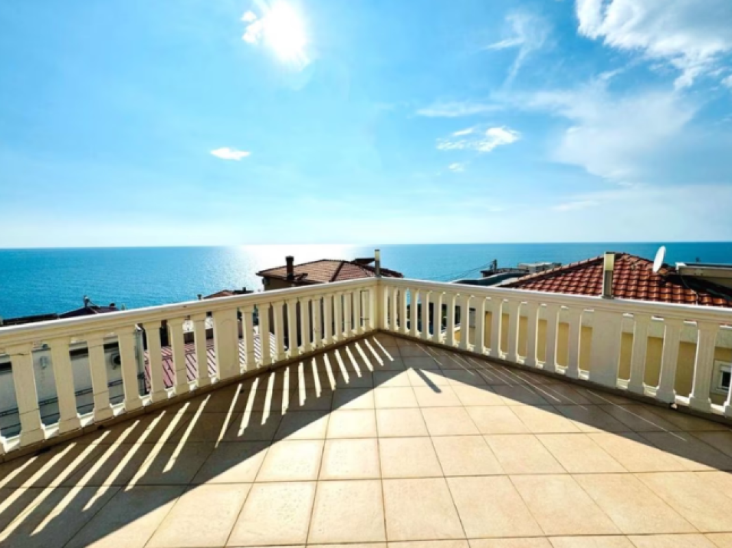 Дом в Dobra Voda, 300 m²