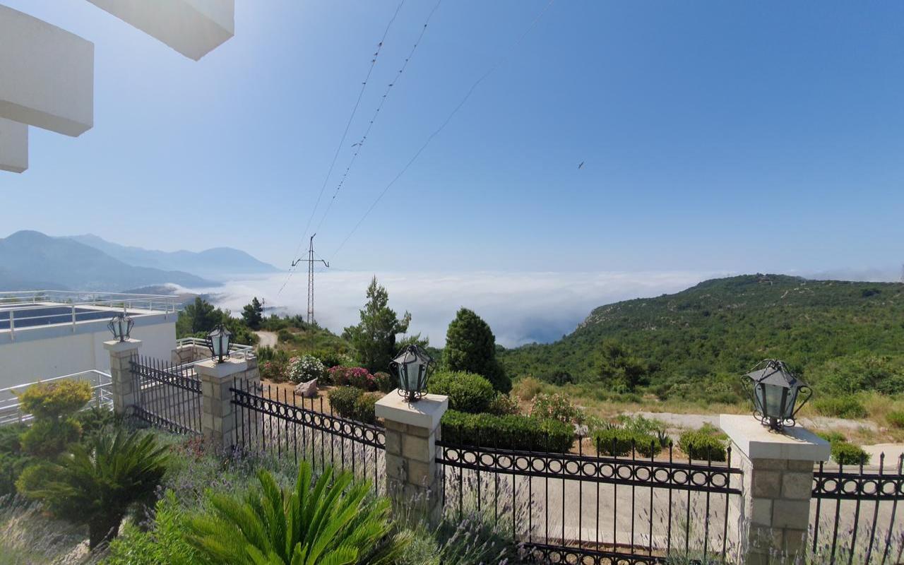 Дом в Zagradzhe , 404 m²