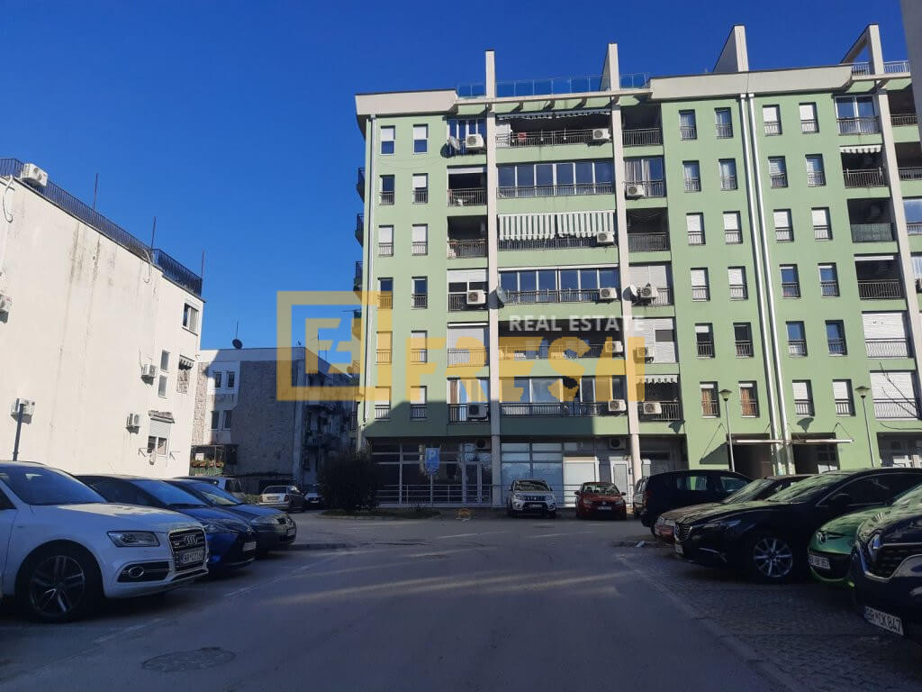 Dvosoban stan, 69m2, Bar, Prodaja