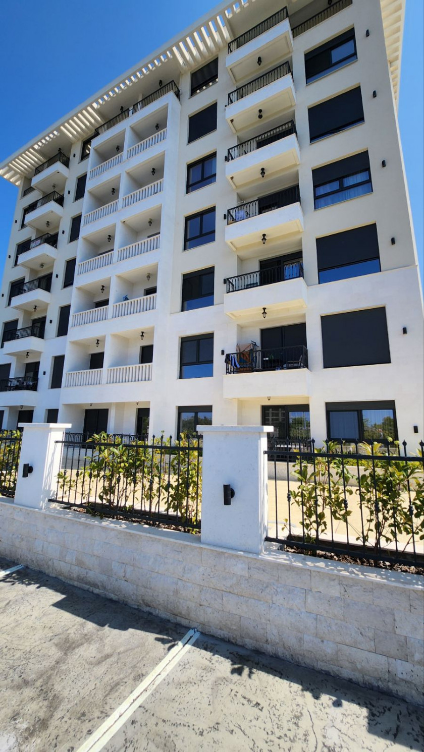 Prodajem Stan-Apartman, Bar