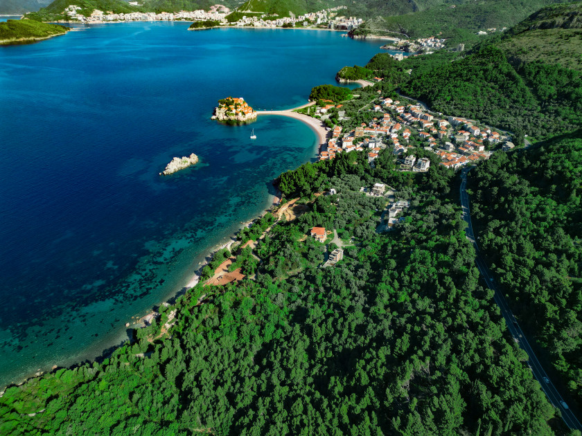 Građevinsko zemljište za 3 vile — Sveti Stefan, Budva