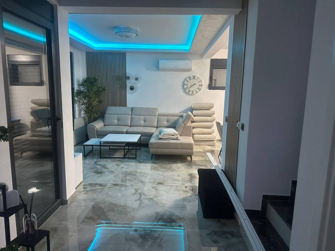 House in Bar, 130 m²
