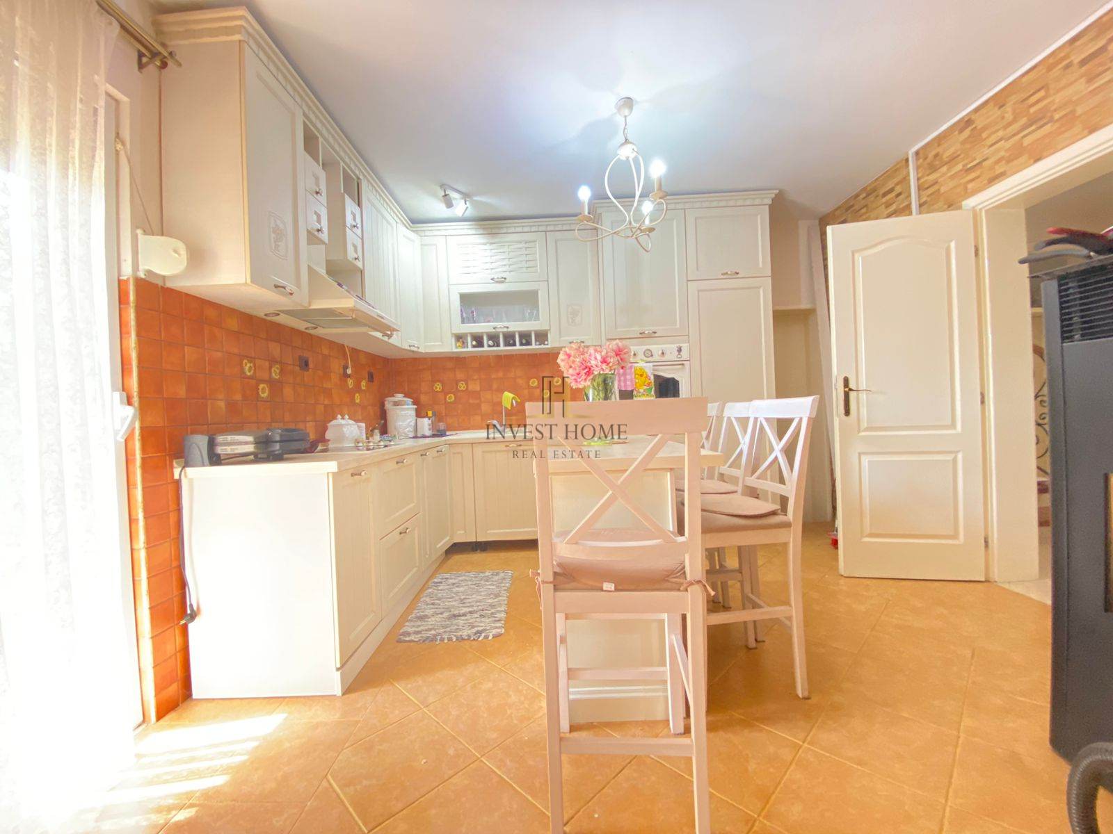 Kuća, Donja Gorica, 250m2