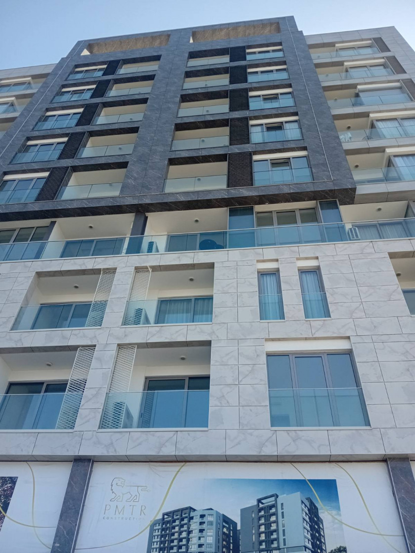 Apartment For Rent, Bar