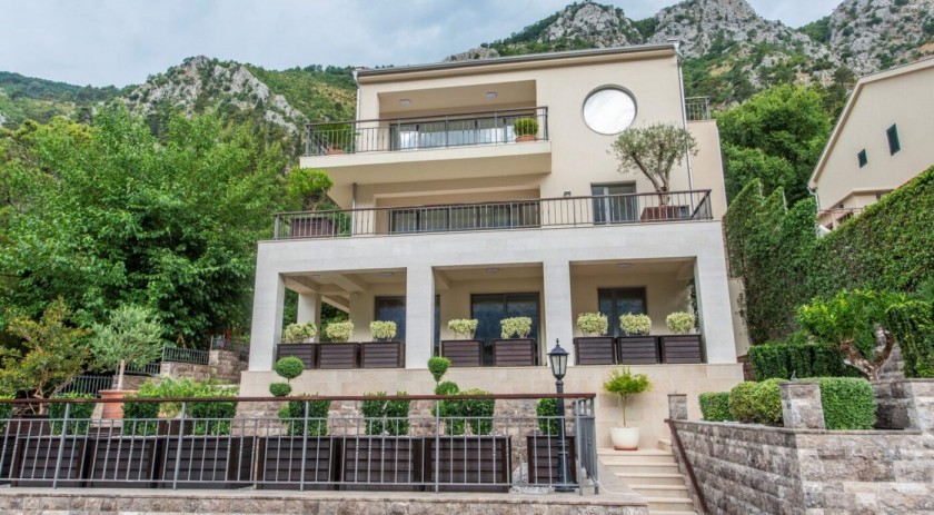 Apartment For Sale, Prčanj