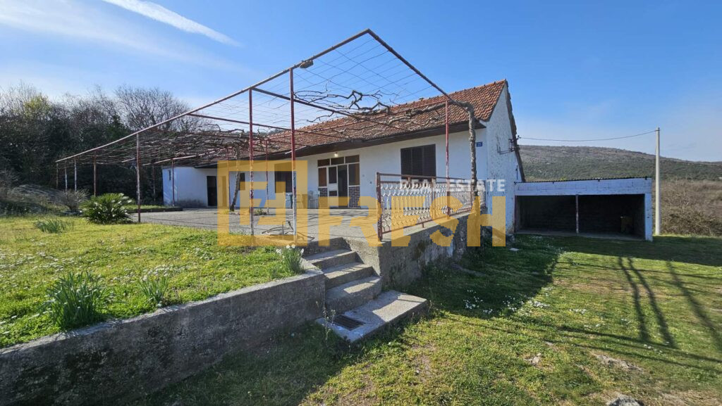 Kuća cca 80m2, na placu 1.500m2, Beri, Prodaja
