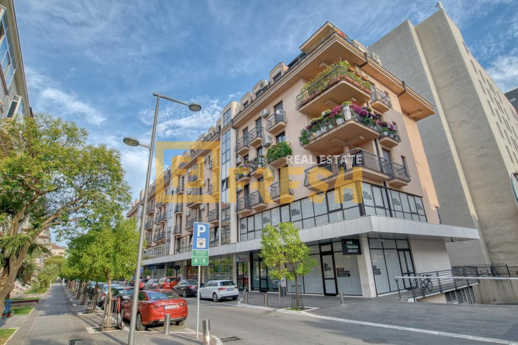 Dvosoban stan, 90m2, Centar, Izdavanje