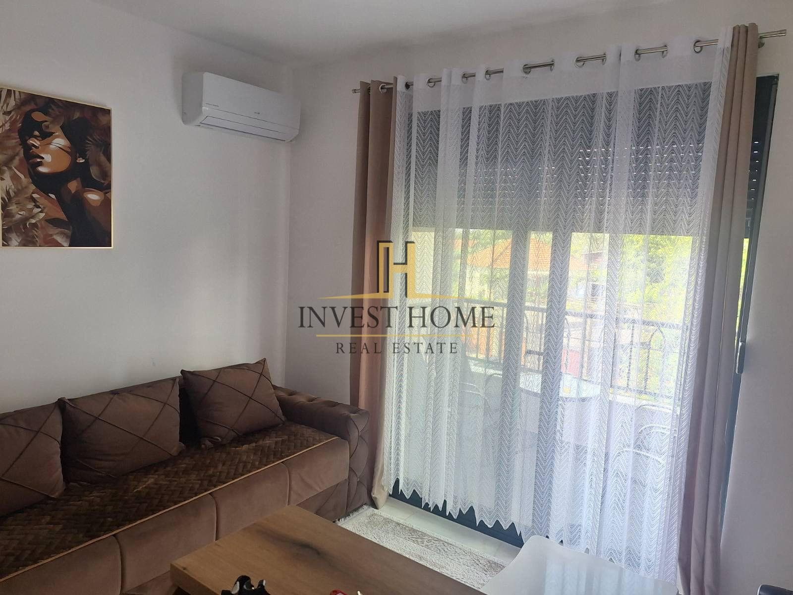 Garsonjera, Bar, 37m2