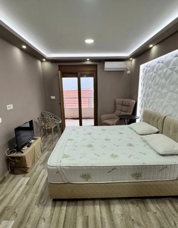 Apartment For Sale, Topla